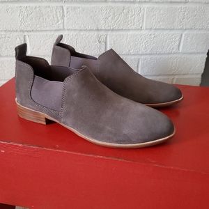 💟 30% off 3 items Women's ankle suede boot